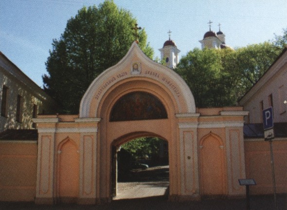 Monastery-of-the-Holy-Spirit-Vilnius-Lithuania-02