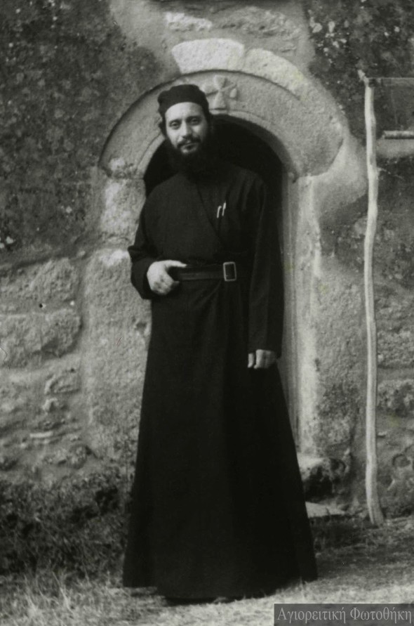 Arhimandritul Emilianós, stareţul mănăstirii Marea Meteoră (1961-1973) - Foto: Alexios Orfanos, 1969
