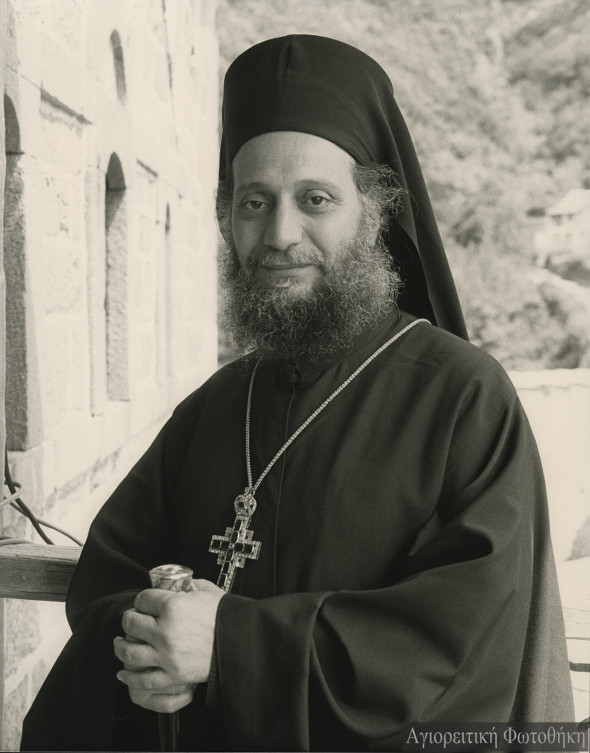 Arhimandritul Emilianós, stareţul mănăstirii Simonopetra (1973-2000) (Foto: Douglas Lyttle)
