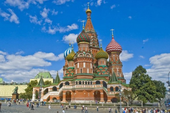 Saint_Basils_Cathedral_Moscow_Russia_01-600x398