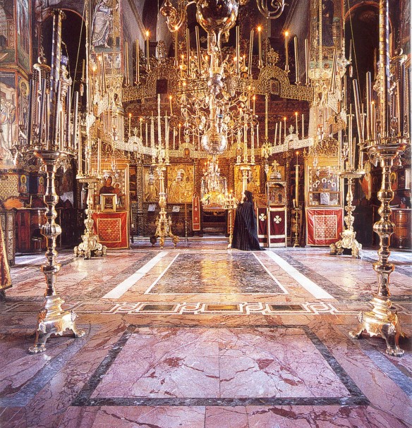 catholikon_interior_vatopedi