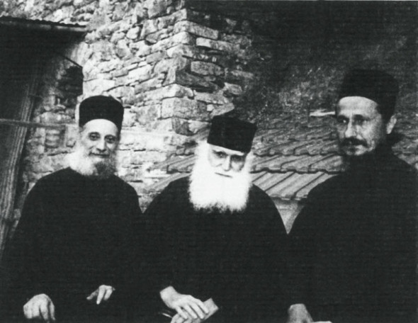 Cu părintele Emilianos Simonopetritul şi viitorul episcop Athanasie Jeftic